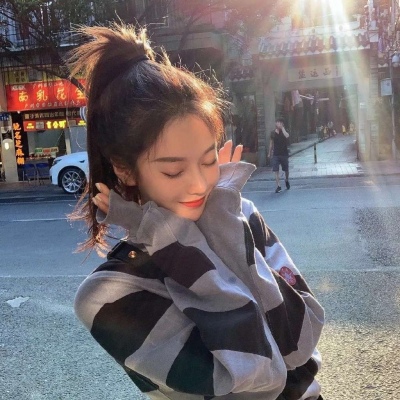 qq头像女生唯美大图