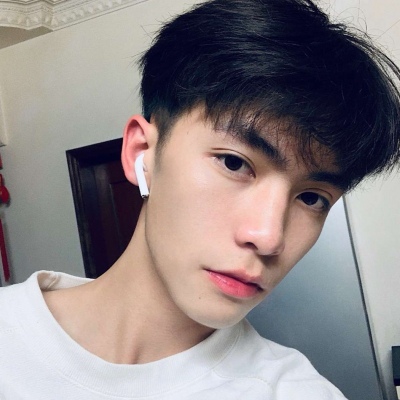 最新帅气个性黑暗帅气男生真人头像图片