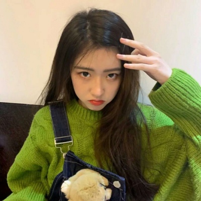 阳光活泼女生头像高清图片