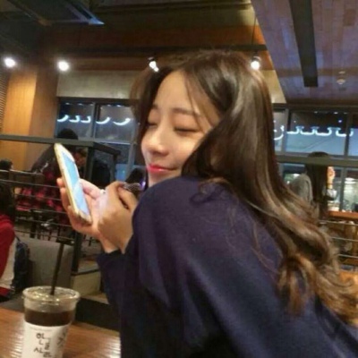 卡通头像高冷伤感女生图片