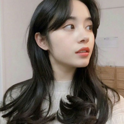 卡通头像高冷伤感女生图片