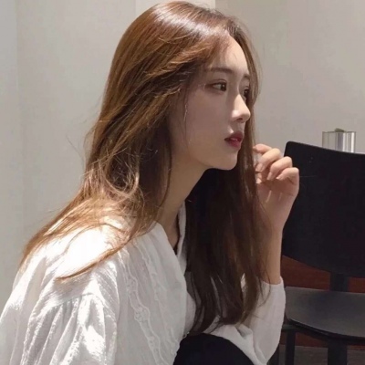 卡通头像高冷伤感女生图片