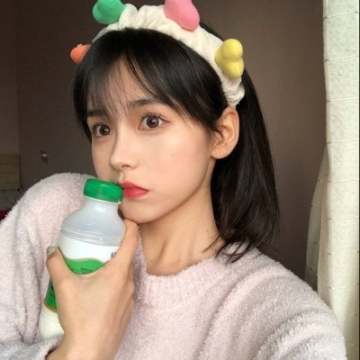 卡通头像高冷伤感女生图片