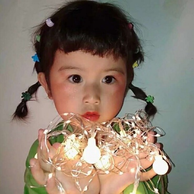 卡通头像女生可爱短发