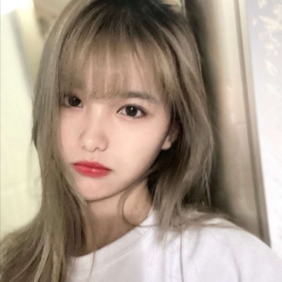 qq头像呆萌女生头像