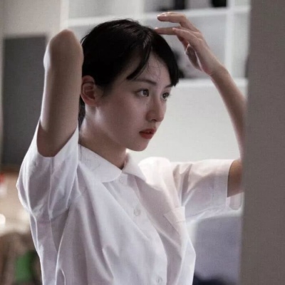 下半身女生头像个性网图片