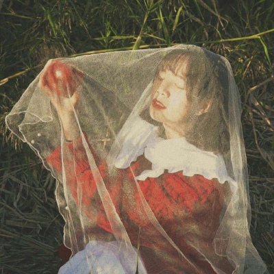 qq头像带血女生头像