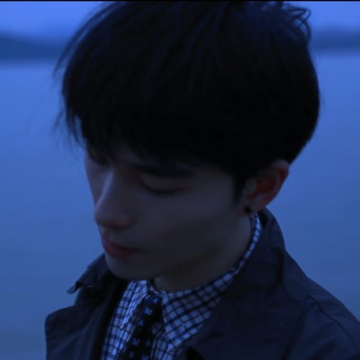 最火男生和女生都是公主的情侣头像图片
