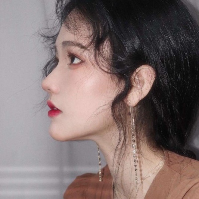qq头像女生唯美远景图片