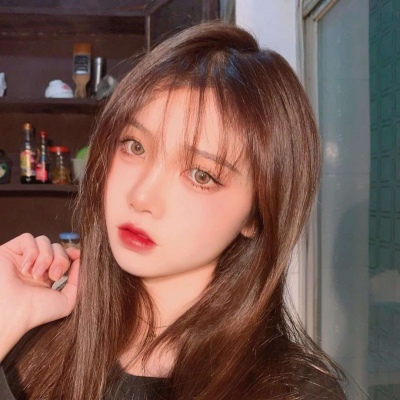 qq头像女生简单动漫