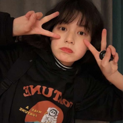qq头像女生简单动漫