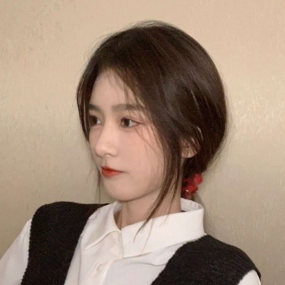 qq头像女生简单动漫