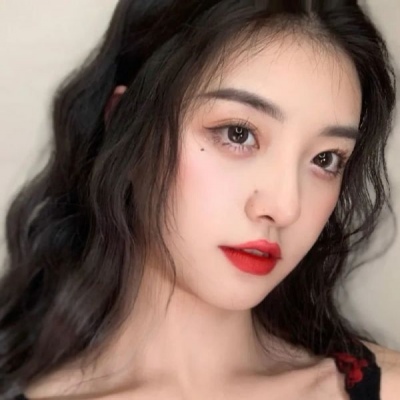 qq女生闺密头像背影