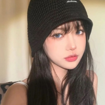 qq女生闺密头像背影