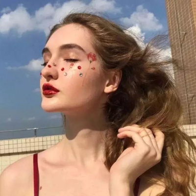 qq头像女生白色古装图片
