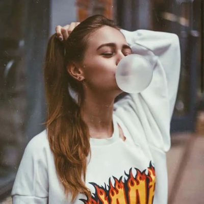 qq头像女生白色古装图片