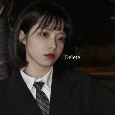 黑白动漫高冷女生头像图片