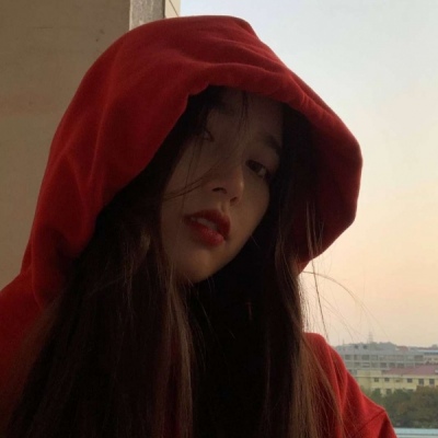 黑白动漫高冷女生头像图片
