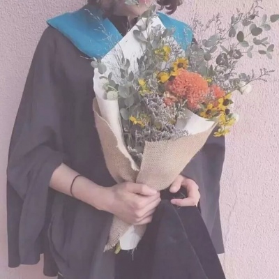 qq高清女生头像带字
