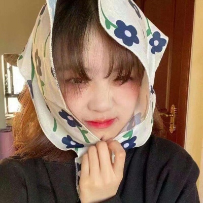 qq情侣女生头像带字图片