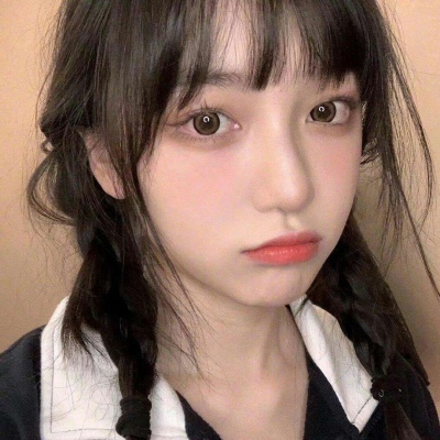 qq情侣女生头像带字图片