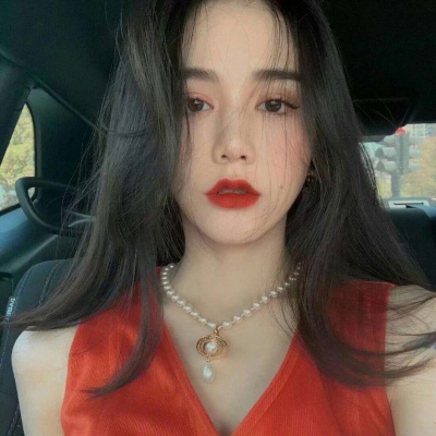 qq情侣女生头像带字图片