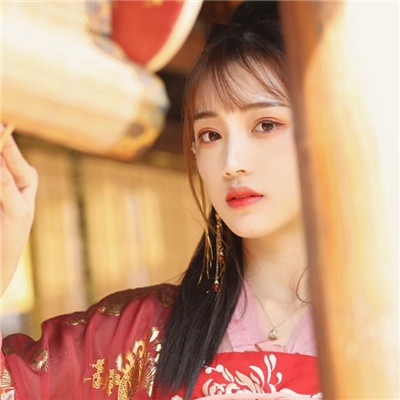 黑白唯美伤感女生头像图片