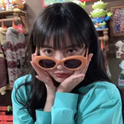 qq头像化妆女生头像
