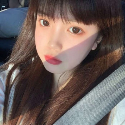 韩版头像女生黑白霸气图片