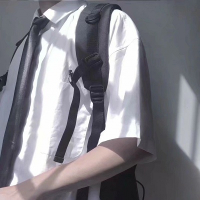 半身控抽烟头像男生动漫兄弟图片