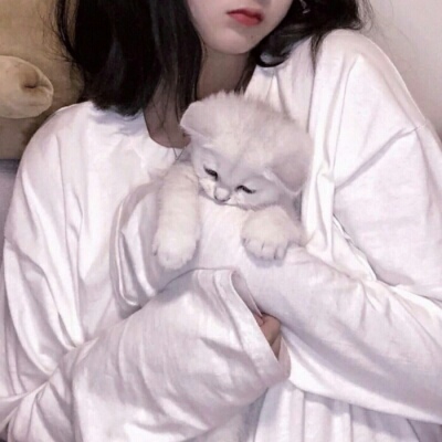 海边仰望天空女生头像图片
