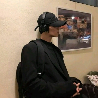 伤感简单动漫人物绘画 男生头像图片