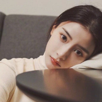 qq头像女生带复古眼镜