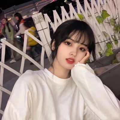qq欧美头像女生纹身