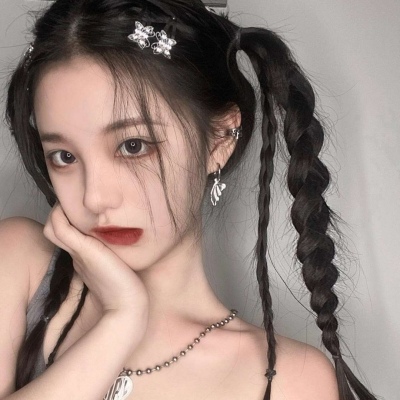qq欧美头像女生纹身