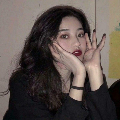 卡通比心头像女生头像