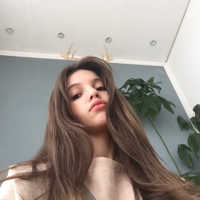 短发侧面图片女生头像