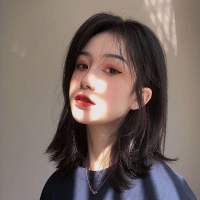 女生头像阳光清纯向上图片