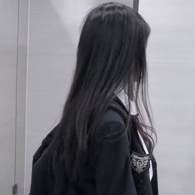女生头像全身背影时尚