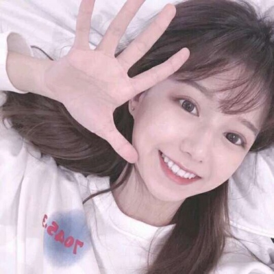 短发时尚头像女生背影