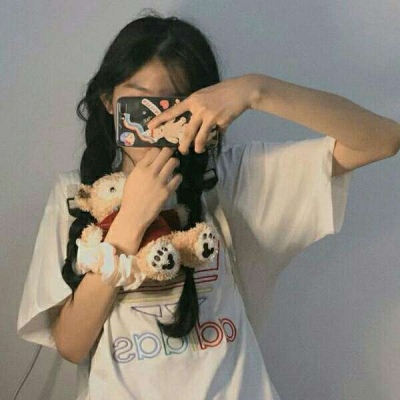 古装手绘背影头像女生