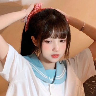 女生头像背影长发唯美图片