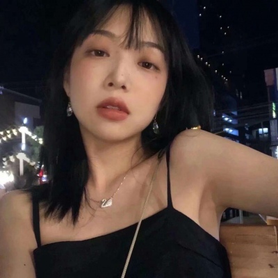 最酷的qq头像女生墨镜