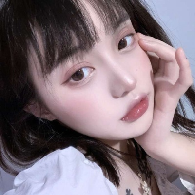不漏头的头像女生头像