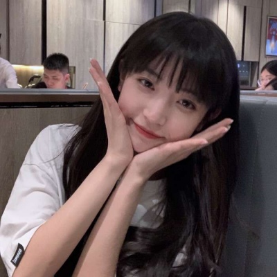 一张图两个人女生头像