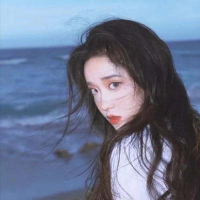 女生的qq头像背影霸气