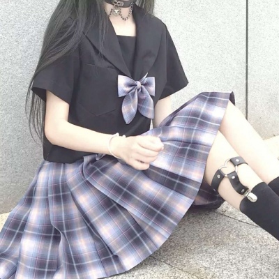 QQ女生头像穿校服闺蜜图片
