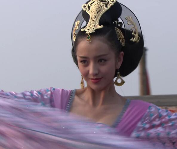 母仪天下赵飞燕的结局