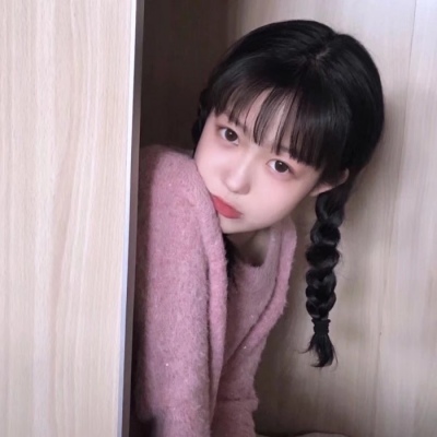 qq头像女生长发背影头像图片