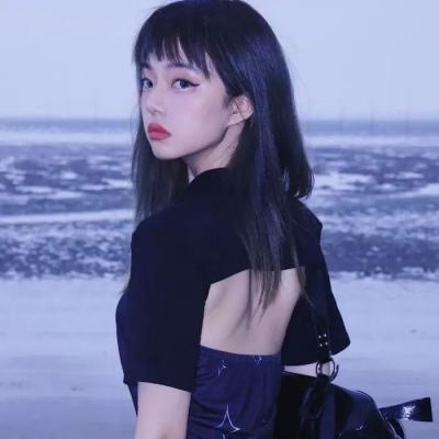 qq头像动态图片女生图片